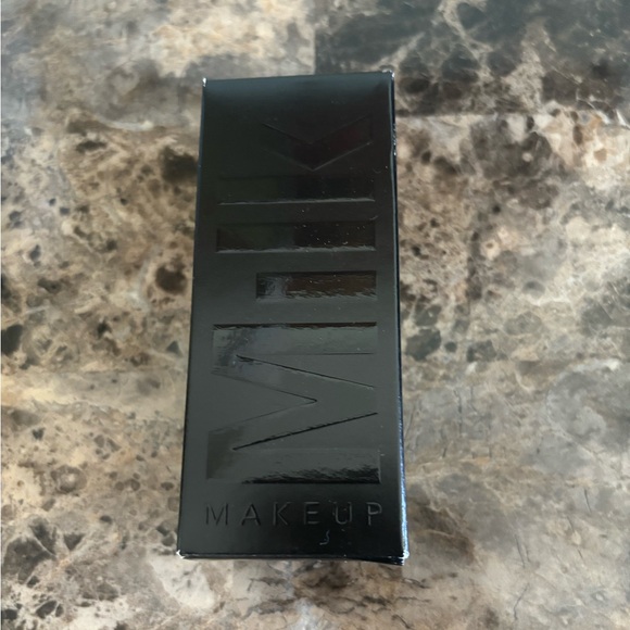 Milk Makeup Pore Eclipse Matte Setting Spray 1.35 fl oz-MINI Makeup Face New - Picture 1 of 4